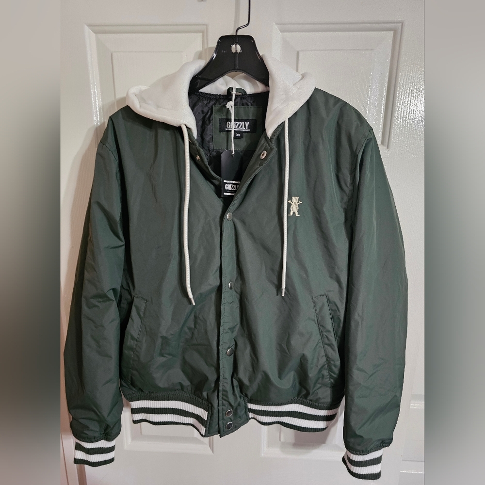 Grizzly Mens XS Varsity Jacket Green Hooded Snap Front Skate Streetwear Retro - Picture 2 of 6